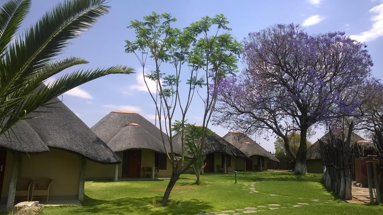 Frans Indongo Lodge Otjiwarongo Exterior photo